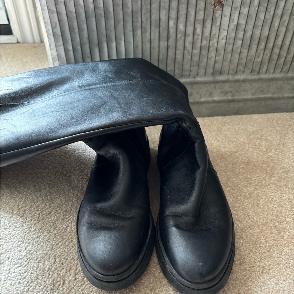 Geox Black Women's Combat Boots - Picture 2 of 6
